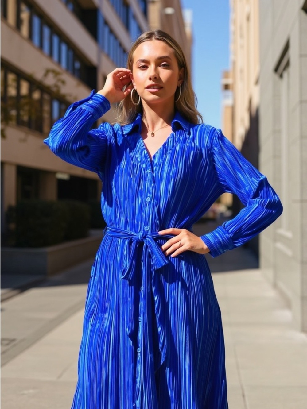 Absolutely Famous Bold Electric Blue Button-Front Mini Dress Size Small